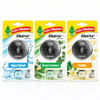 Изберете от разнообразие от аромати, включително Aqua Splash, Green Essence, Vanilla и други, за да създадете приятна и релаксираща атмосфера по време на вашите пътувания.