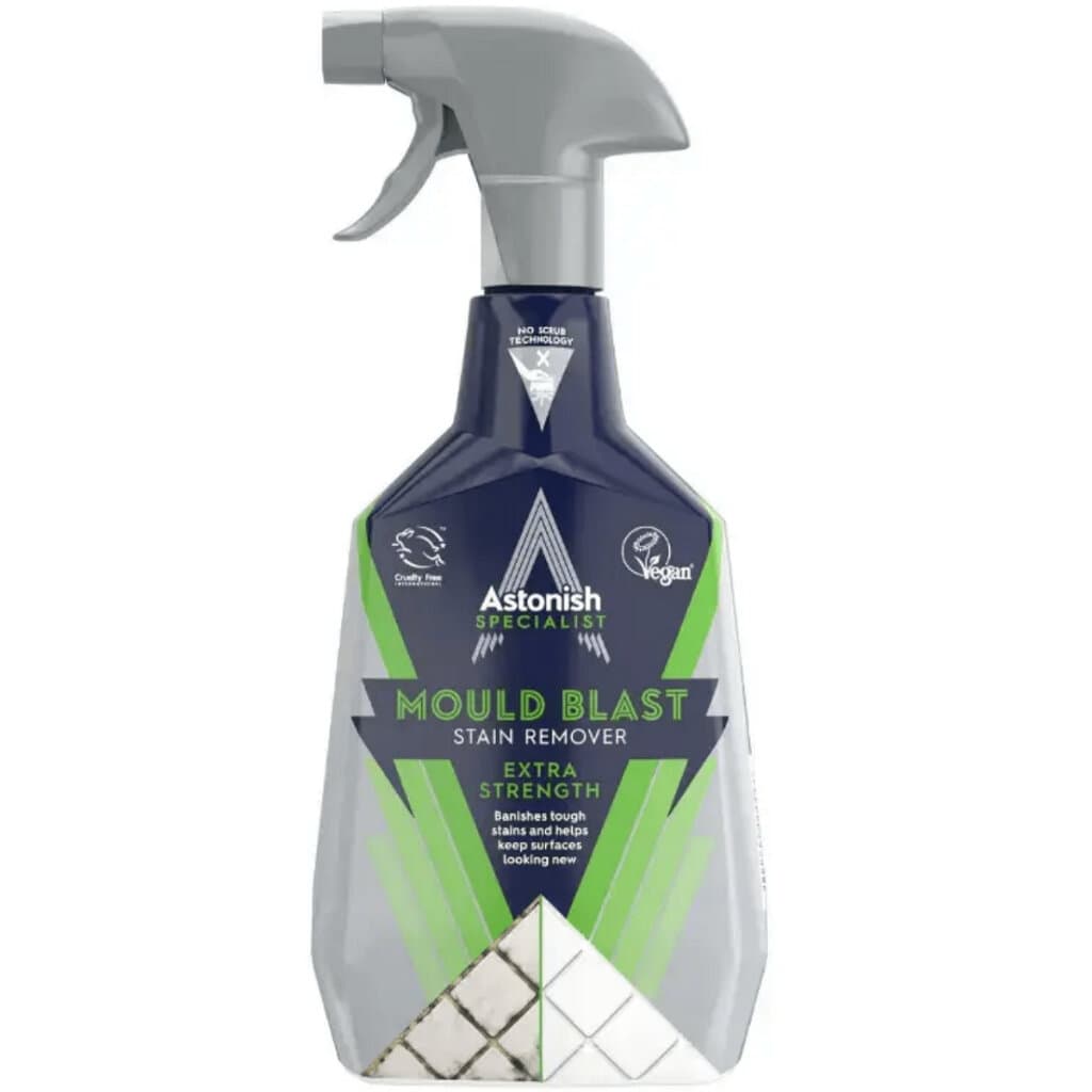 Опаковка на Astonish Specialist Extra Strength Mould & Mildew Stain Blaster (750 мл) с изображение на продукта и акценти върху премахването на мухъл и плесен.