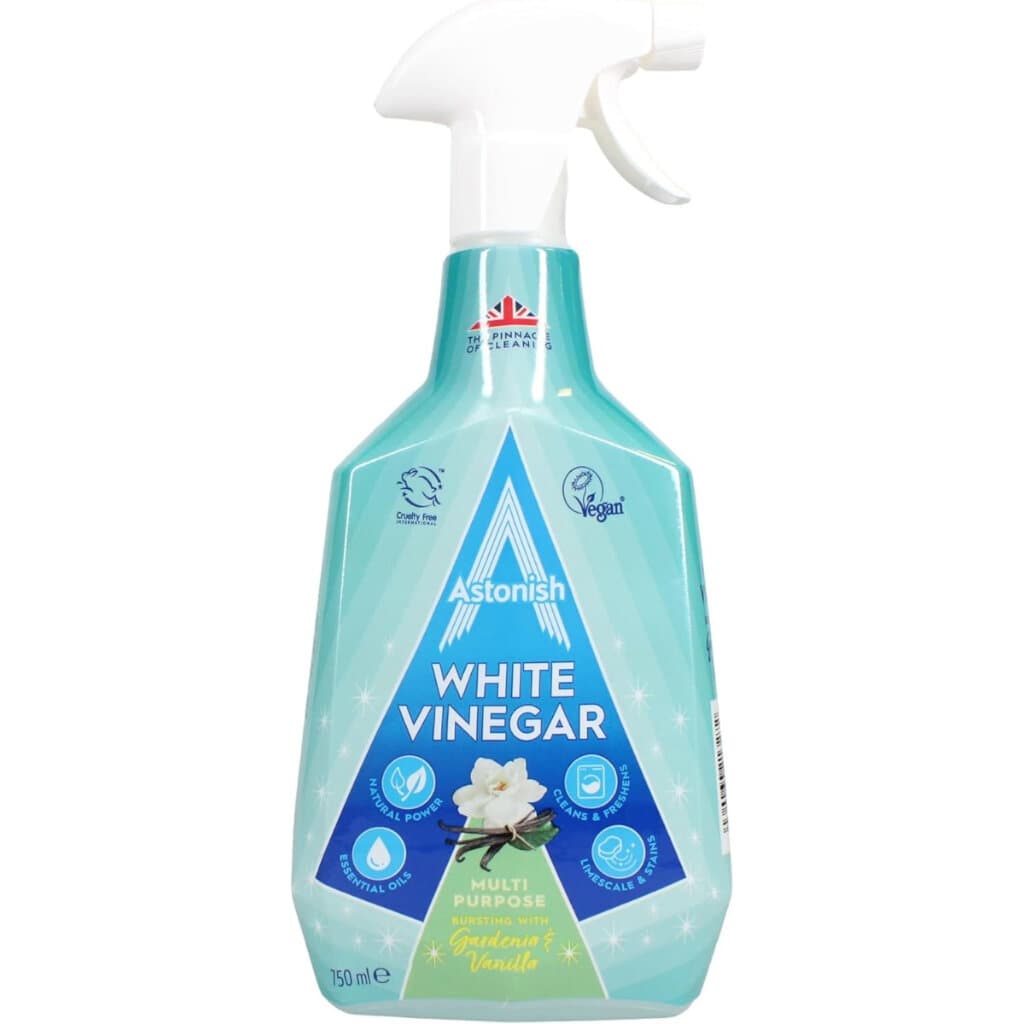 Опаковка на Astonish White Vinegar Gardenia & Vanilla Multi-Purpose Cleaner (750 мл) с изображение на гардения и ванилия.