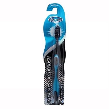 Beauty Formulas Charcoal Toothbrush – черна глава с въгленови влакна