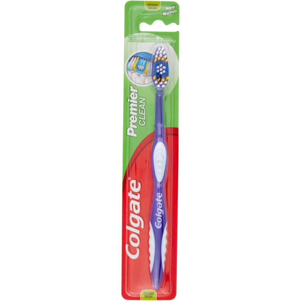 Colgate Premier Clean Toothbrush – Medium – Предна страна на опаковката с основна информация за продукта.