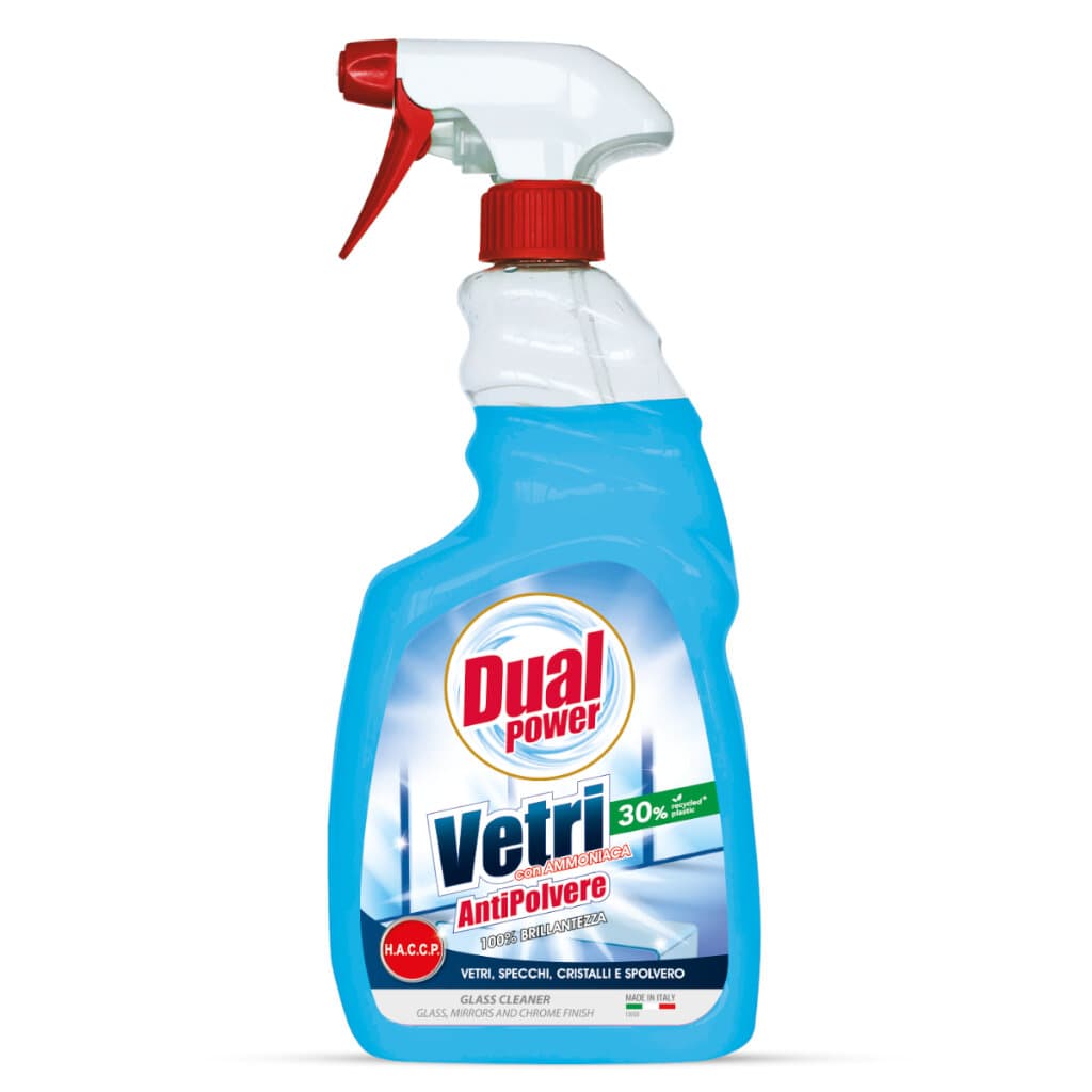Dual Power Vetri Antipolvere – предна опаковка на почистващ препарат за стъкла с амоняк.
